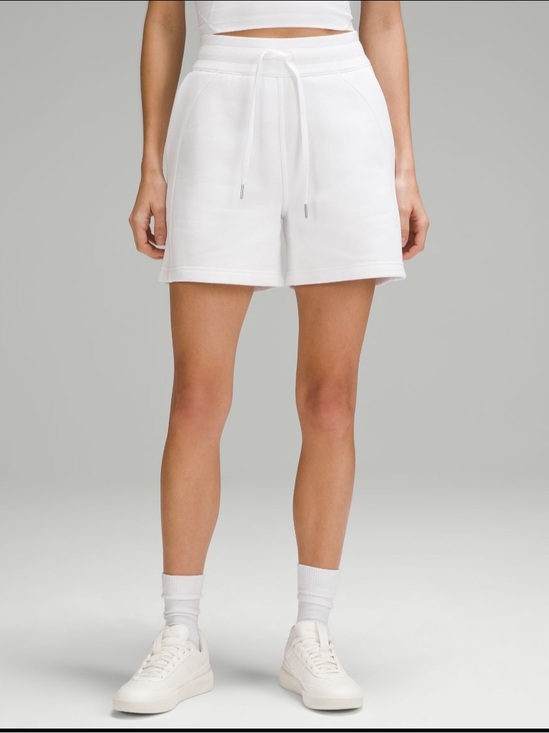 lululemon athletica Pants - Brand new lululemon Scuba high-riser short 5 inch